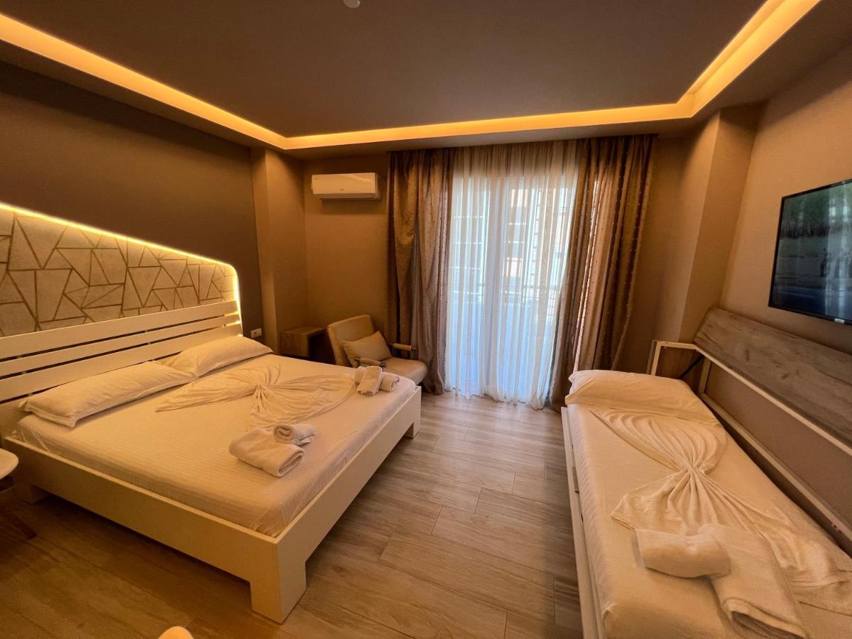 The Wish House Daire Golem  Dış mekan fotoğraf